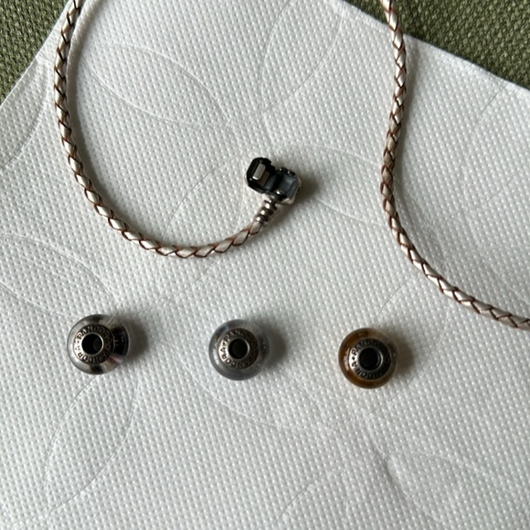 Pandora beads- discontinued tiger eye, zebra, leopard wrap bracelet in leather. - Picture 4 of 5